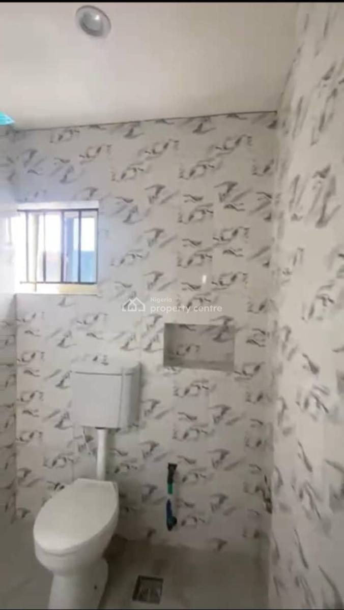 Lovely 2 Bedroom Duplex, Off Pedro Road, Shomolu, Lagos, Detached Duplex for Rent