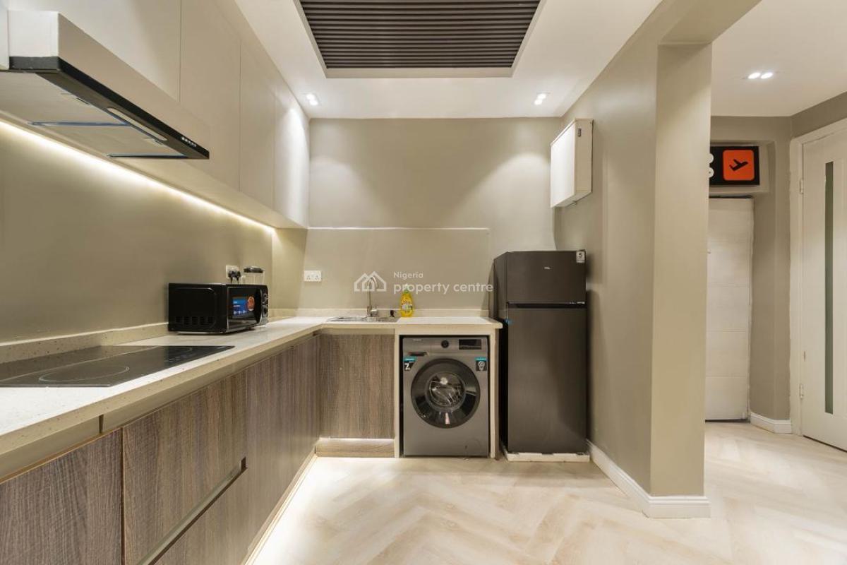 Exquisite 1 Bedroom Apartment, Admiralty Way, Lekki Phase 1, Lekki, Lagos, Flat / Apartment Short Let
