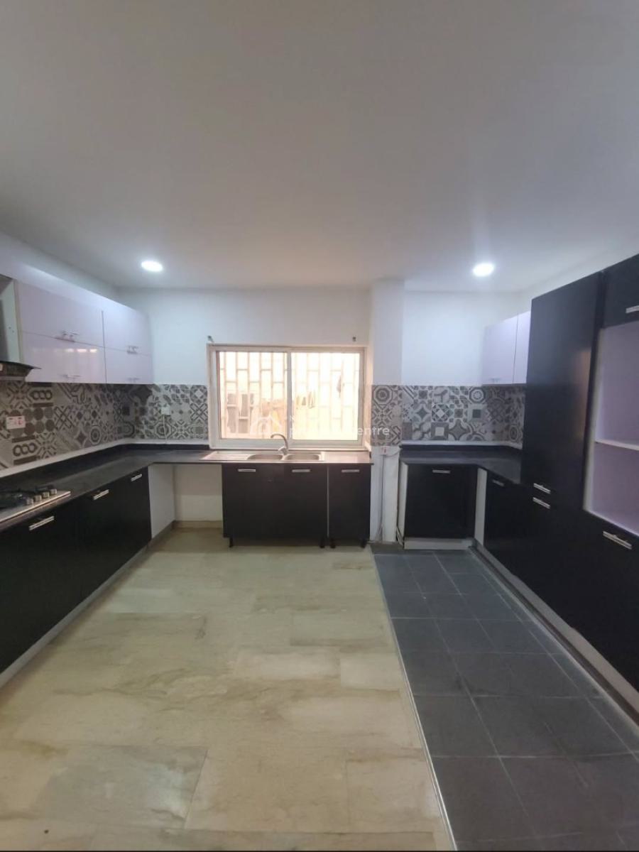 Serviced 2 Bedeoom Flat with a Bq and Swimming Pool, Victoria Island (vi), Lagos, Flat / Apartment for Rent