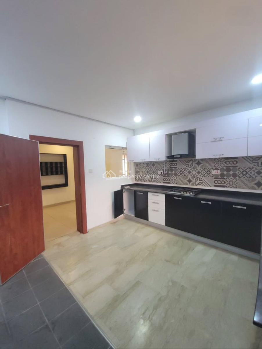 Serviced 2 Bedeoom Flat with a Bq and Swimming Pool, Victoria Island (vi), Lagos, Flat / Apartment for Rent