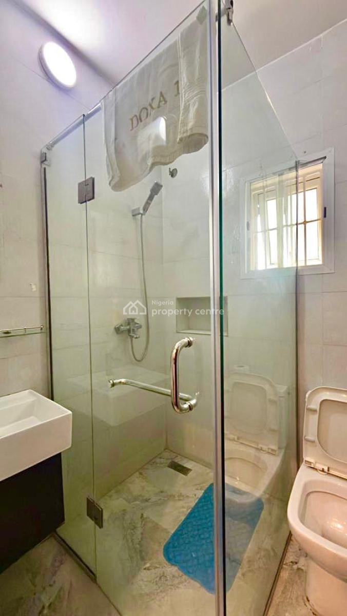 Elegant 3-bedroom Duplex in Secured Estate, Lekki Phase 1, Lekki, Lagos, Terraced Duplex Short Let