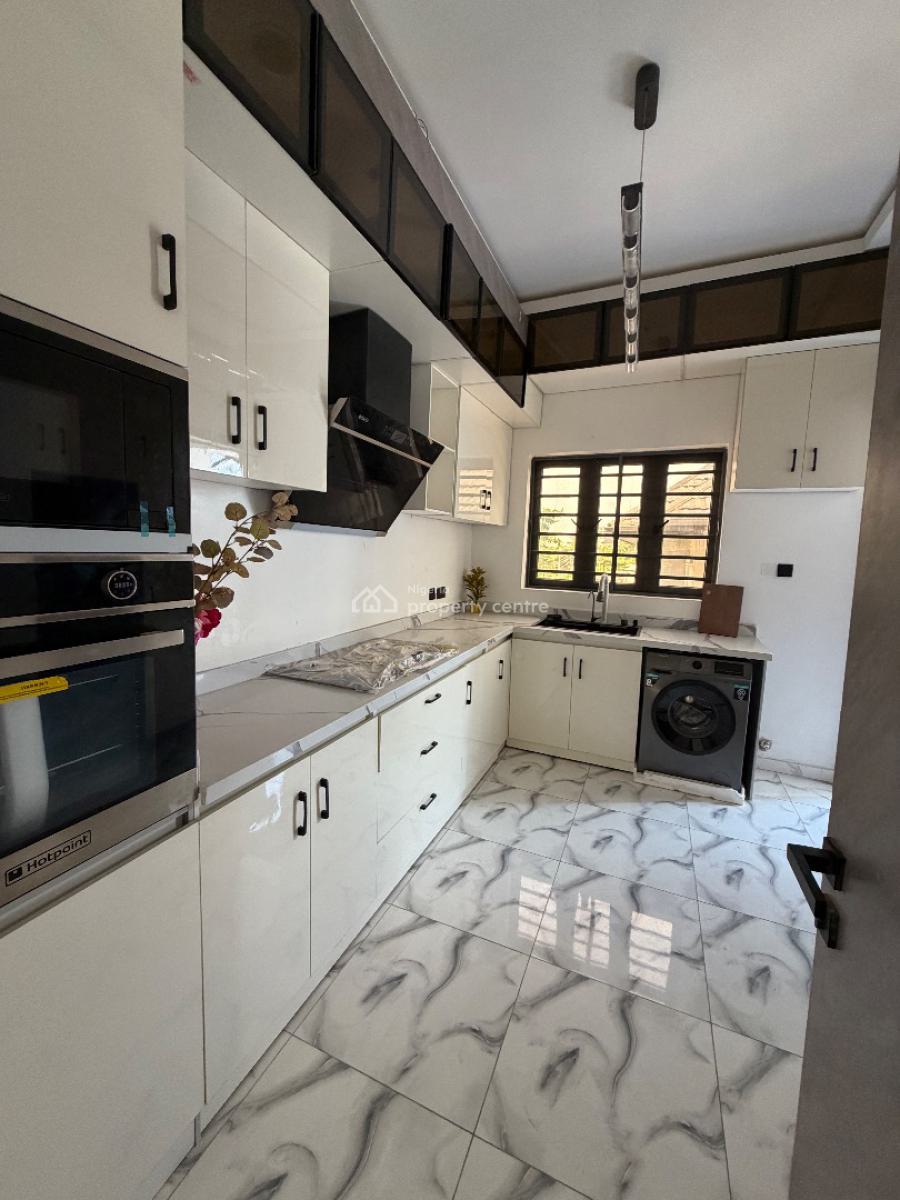 Self Compound Terrence Duplex with Bq, Lekki Phase 1, Lekki, Lagos, Terraced Duplex for Sale