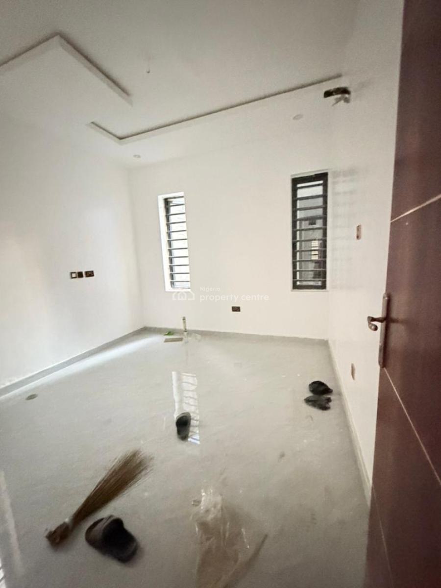 Newly Built 2 Bedroom Apartment with Detailed Finishing, Surulere, Lagos, Block of Flats for Sale