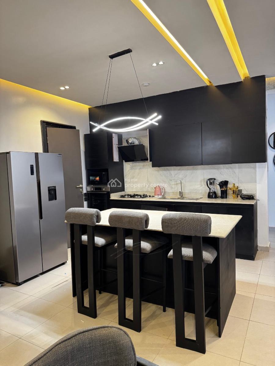 Exquisite 2 Bedroom Apartment, Lekki Phase 1, Lekki, Lagos, Flat / Apartment Short Let