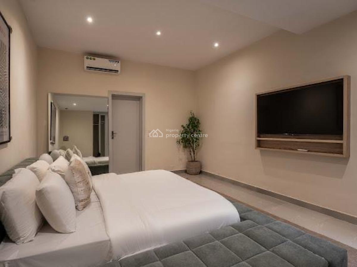 Exquisite 3 Bedroom Apartment, Lekki Phase 1, Lekki, Lagos, Flat / Apartment Short Let