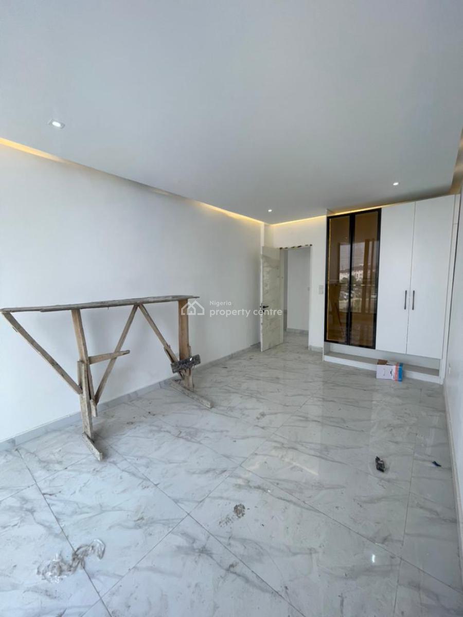 Luxury 1 Bedroom Serviced Apartments, Phase 1, Lekki, Lagos, Block of Flats for Sale