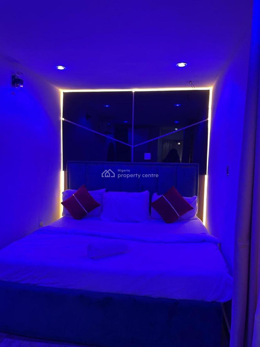 Luxurious 1 Bedroom Apartment, Lekki Phase 1, Lekki, Lagos, Flat / Apartment Short Let