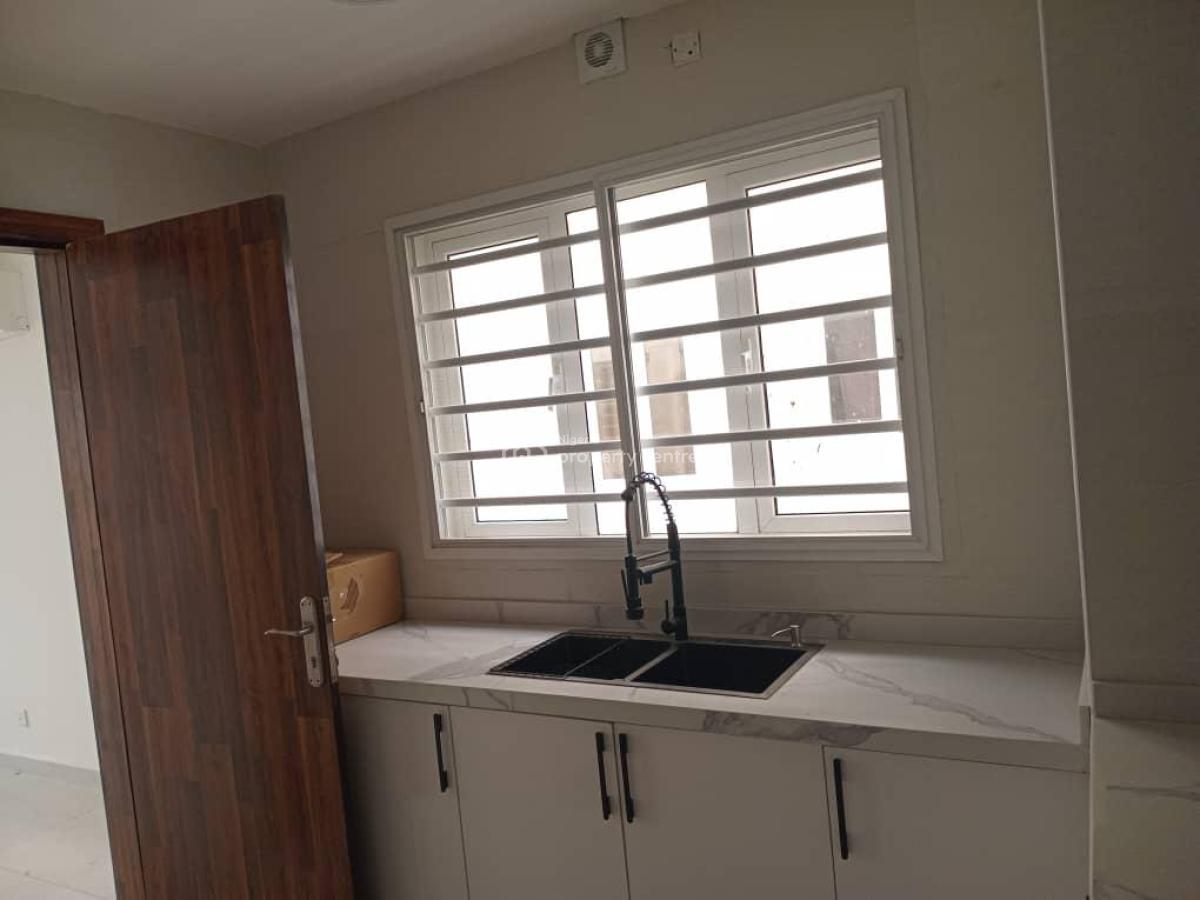 Brand Newly Built Serviced 4bedrooms Semi Detached Duplex, Twinlake Estate Chevron Facing Express Traffic Light, Lekki, Lagos, Semi-detached Duplex for Rent