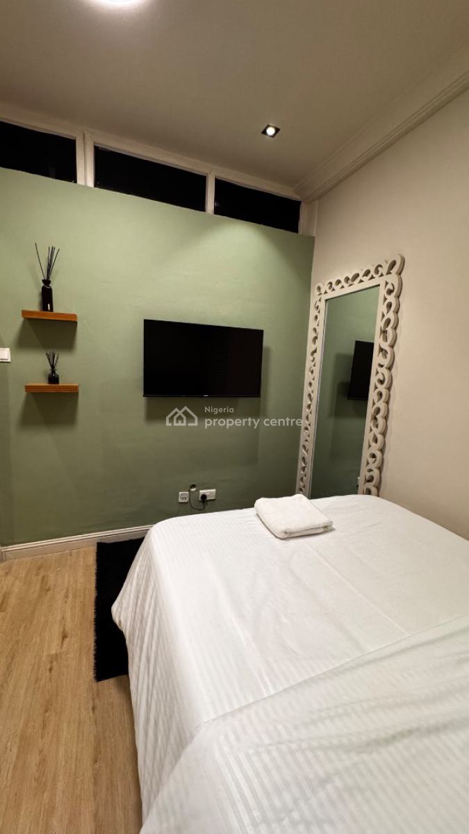 1 Bedroom Apartment, Off Admiralty Way, Lekki Phase 1, Lekki, Lagos, Mini Flat (room and Parlour) for Rent