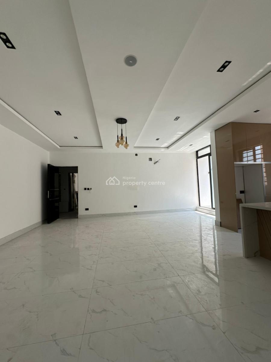 Tastefully Finished Serviced 2 Bedroom Flat, Lekki Phase 1, Lekki, Lagos, Flat / Apartment for Sale