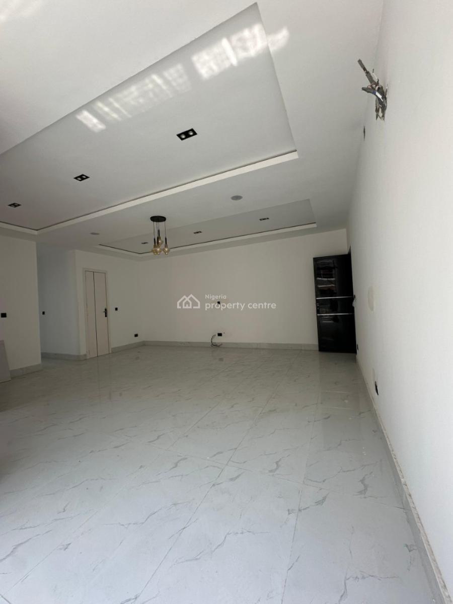 Tastefully Finished Serviced 2 Bedroom Flat, Lekki Phase 1, Lekki, Lagos, Flat / Apartment for Sale