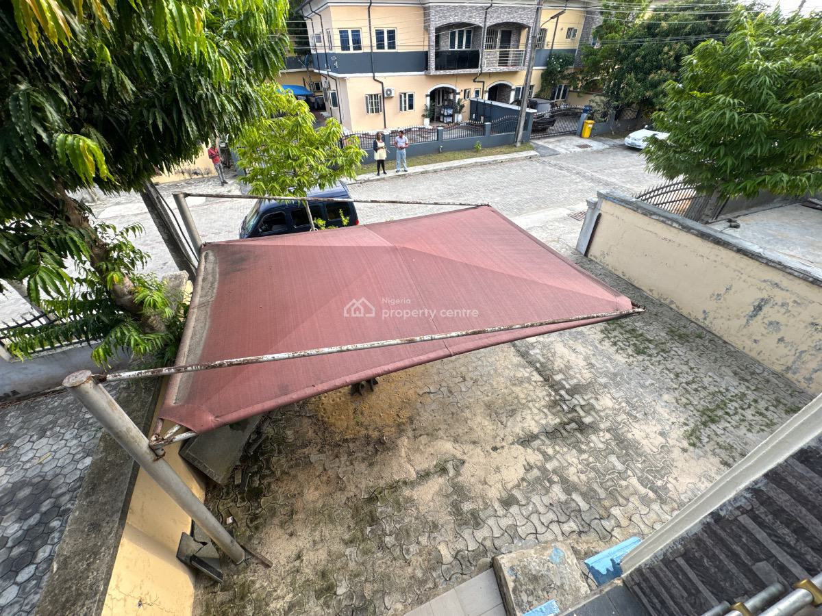 Distress  4 Bedroom Semi-detached Duplex, Ogombo, Ajah, Lagos, Semi-detached Duplex for Sale