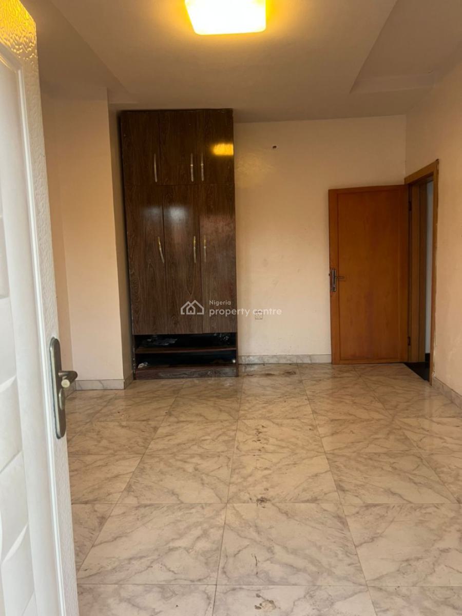 Specious Single Room Apartment at Chevy View Estate, Chevy View, Lekki, Lagos, Flat / Apartment for Rent