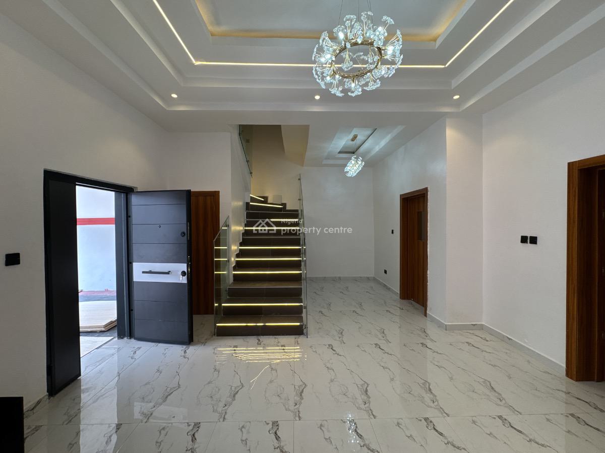 Recently Refurbished 4 Bedroom Terrace, Orchid Rd., Lekki Expressway, Lekki, Lagos, Terraced Duplex for Sale