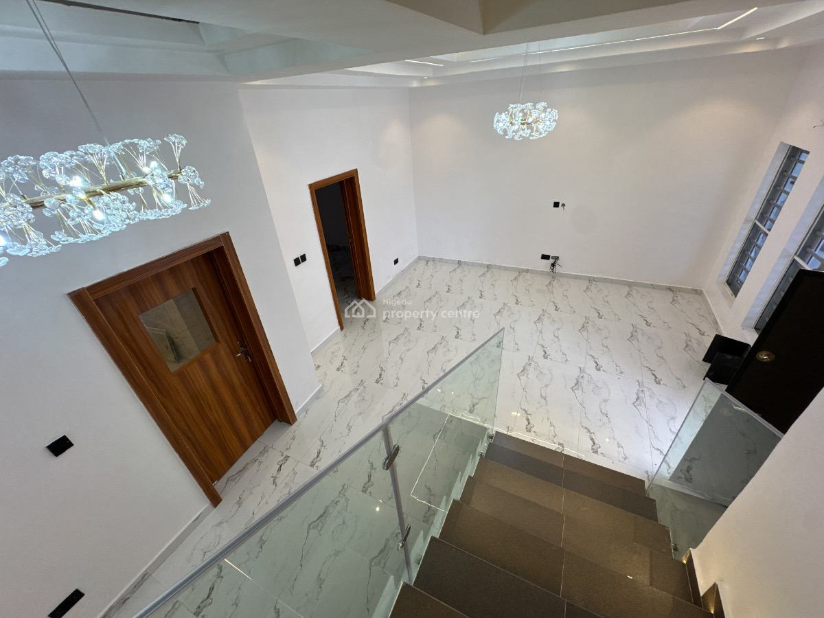 Recently Refurbished 4 Bedroom Terrace, Orchid Rd., Lekki Expressway, Lekki, Lagos, Terraced Duplex for Sale