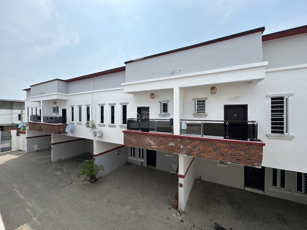 Recently Refurbished 4 Bedroom Terrace, Orchid Rd., Lekki Expressway, Lekki, Lagos, Terraced Duplex for Sale