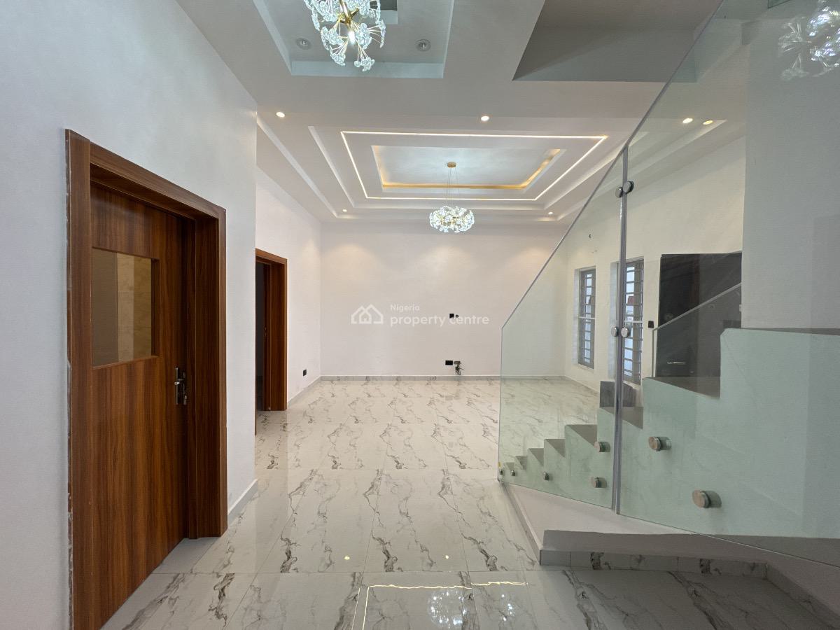 Recently Refurbished 4 Bedroom Terrace, Orchid Rd., Lekki Expressway, Lekki, Lagos, Terraced Duplex for Sale