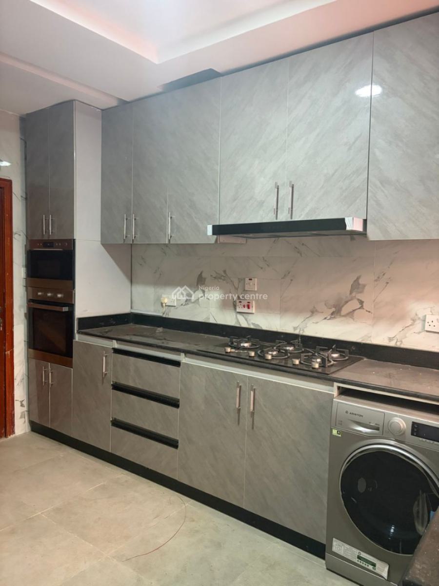 Clean & Spacious 3-bedroom Maisonette Apartment with Ample Parking, Ikoyi, Lagos, Flat / Apartment for Rent