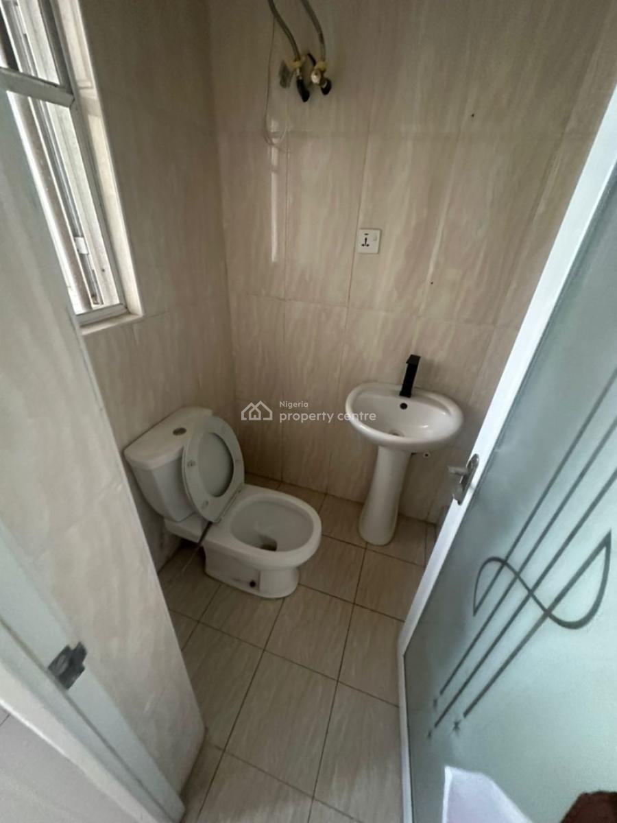 Lovely 2 Bedroom Flat, Lekki, Lagos, Flat / Apartment for Rent