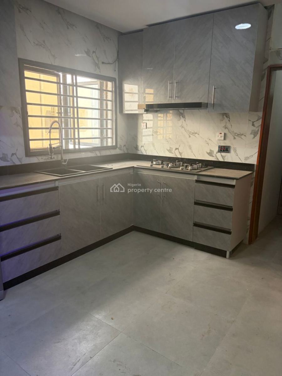 Clean & Spacious 4-bedroom Maisonette Apartment, Ikoyi, Lagos, Flat / Apartment for Rent