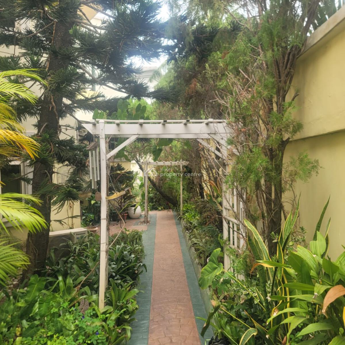 1200 Sqm Spacious 5 Bedroom Detached House with 2 Sitting Rooms, Maryland Crescent, Maryland, Lagos, Detached Duplex for Sale