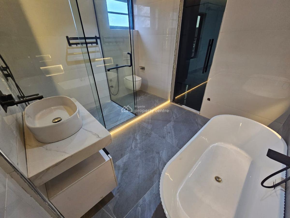 4 Bedrooms Detached House, Gra Phase 2, Magodo, Lagos, Detached Duplex for Sale