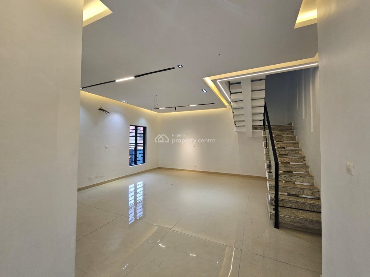 4 Bedrooms Detached House, Gra Phase 2, Magodo, Lagos, Detached Duplex for Sale