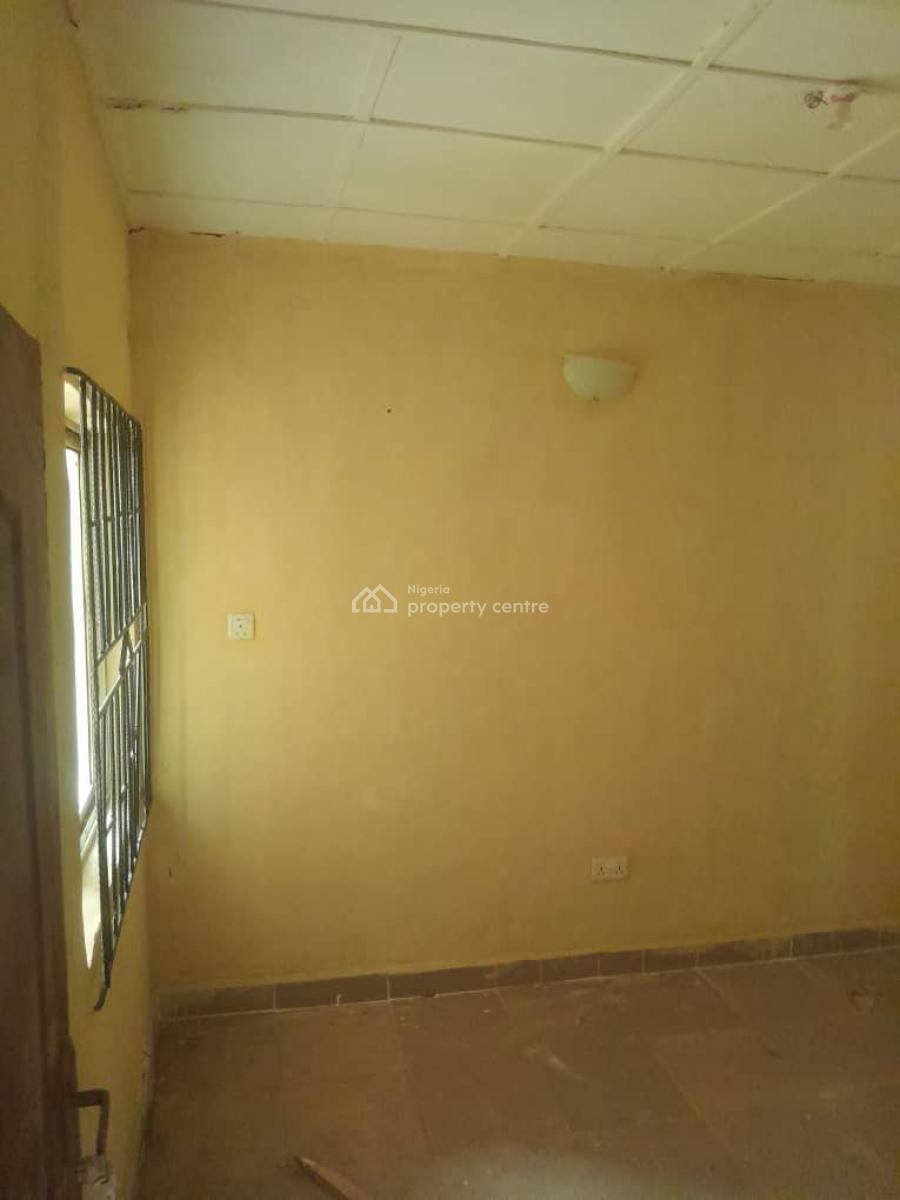 1 Bedroom Flats, Itele, Iyana Junction Bus Stop, Ayobo, Lagos, Mini Flat (room and Parlour) for Rent