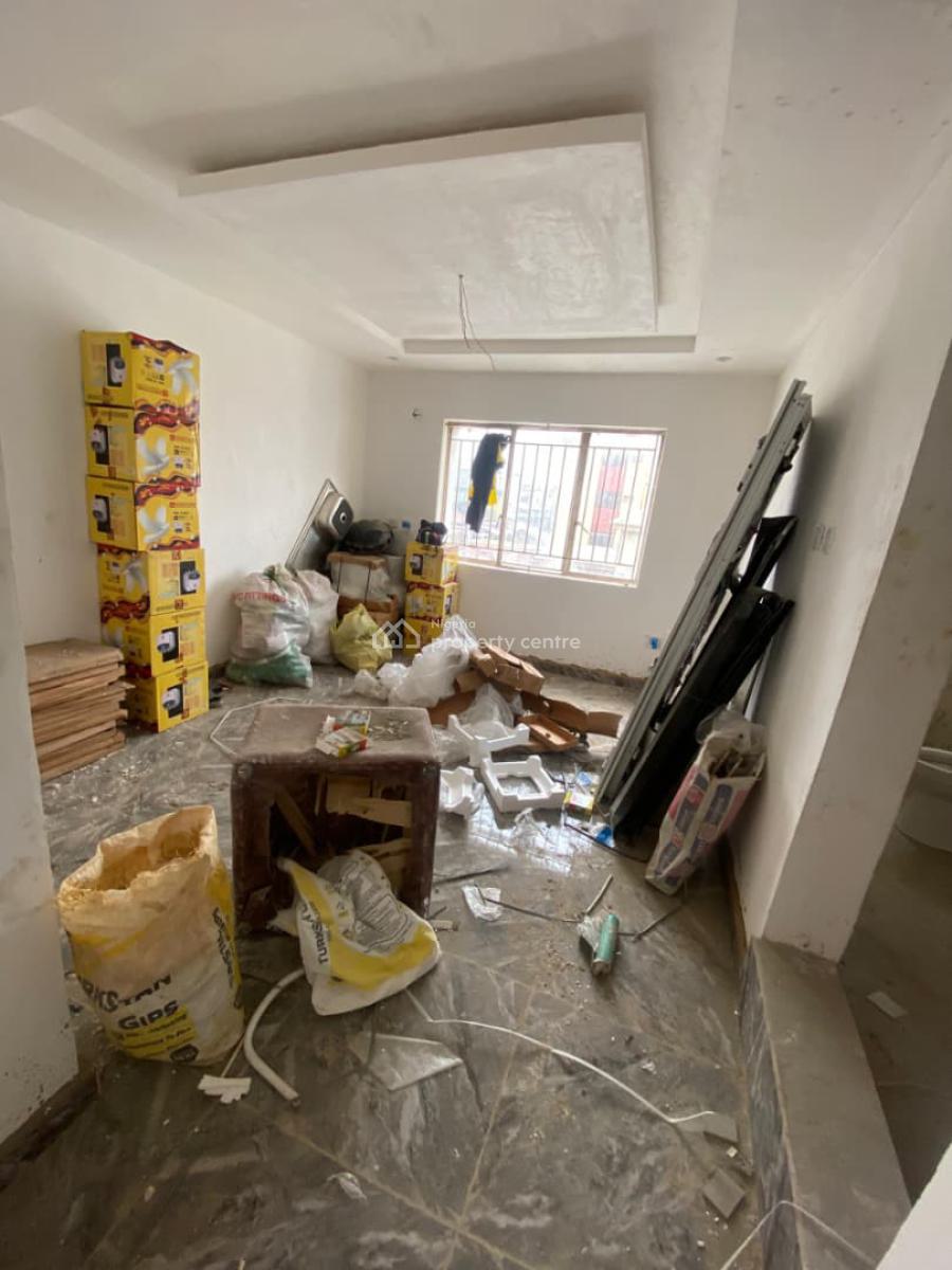 Extremely Spacious 6 Units of 3-bedroom Flat, Surulere, Lagos, Flat / Apartment for Rent