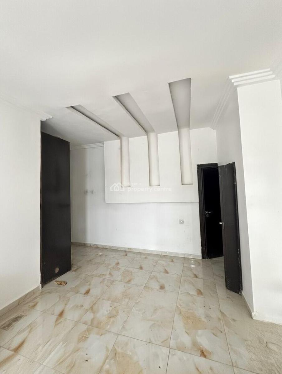 a Well Built 2 Bedroom Flat, Pepperoni, Abraham Adesanya, Ajah, Lekki Phase 2, Lekki, Lagos, Flat / Apartment for Rent