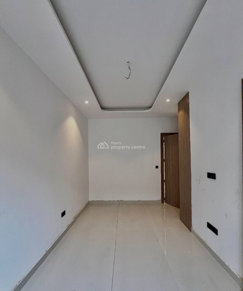 Fully Serviced 2 Bedroom Apartments with Elevator, Swimming Pool,, Lekki Phase 1, Lekki, Lagos, Flat / Apartment for Sale