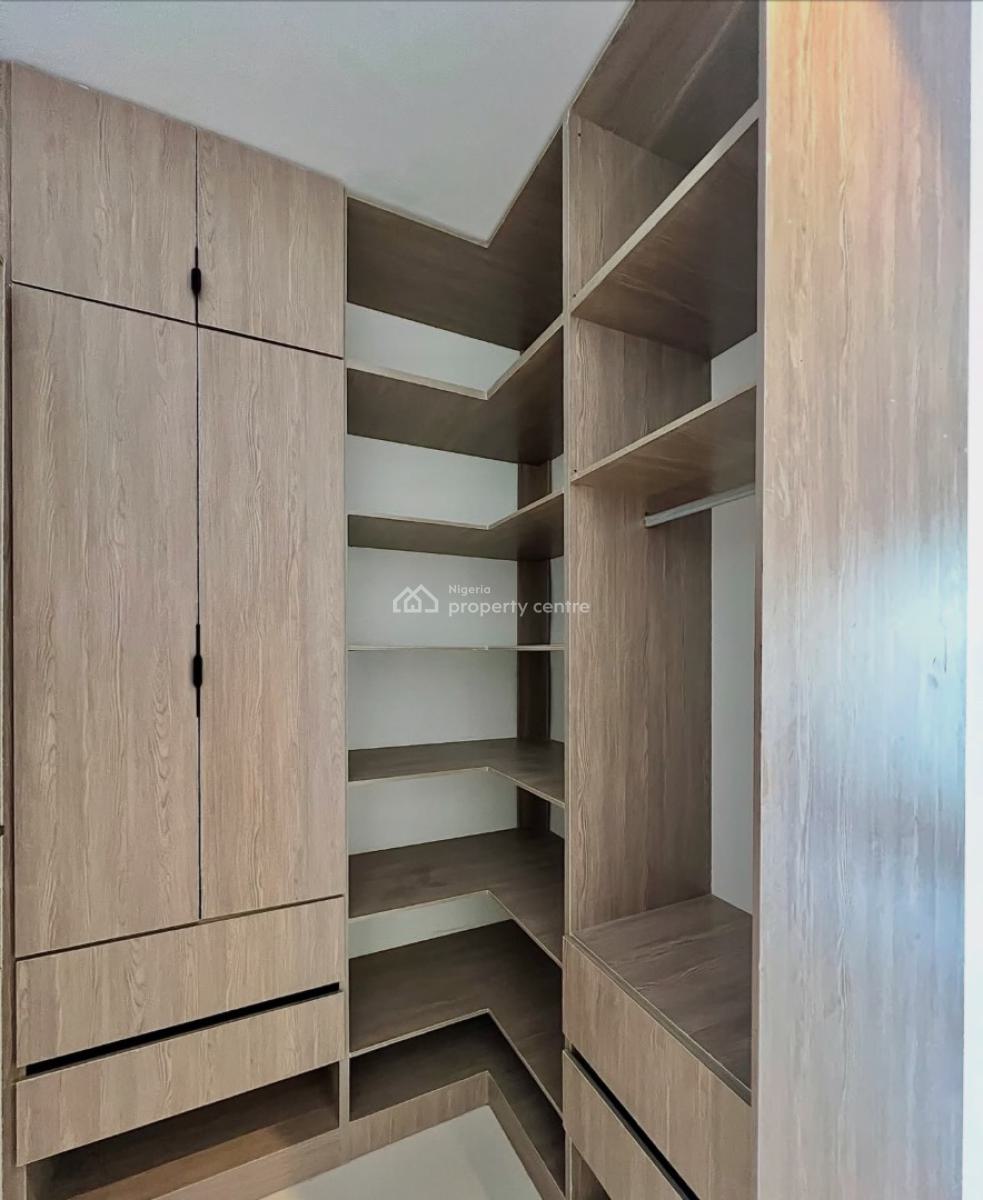 Fully Serviced 2 Bedroom Apartments with Elevator, Swimming Pool,, Lekki Phase 1, Lekki, Lagos, Flat / Apartment for Sale