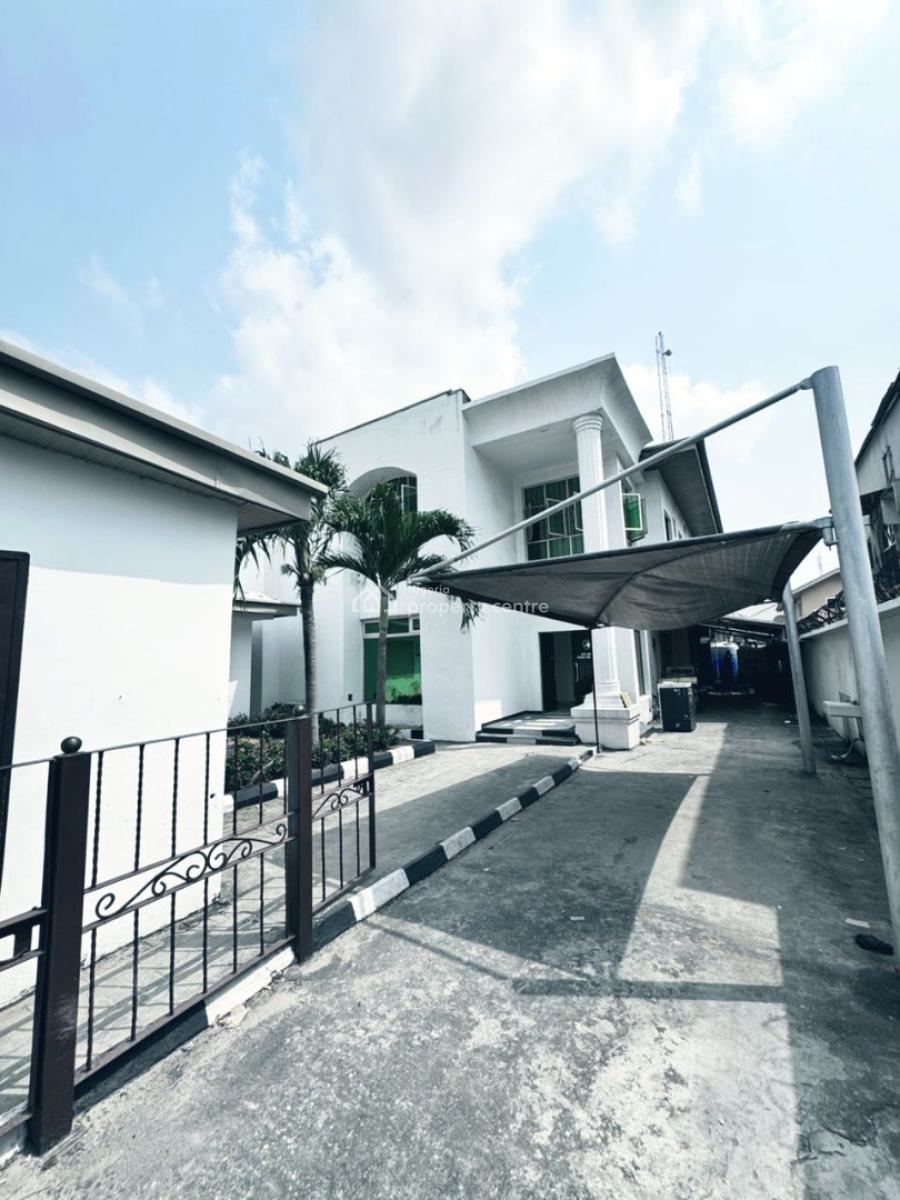 Detached House with a Restructured Open Spaces and Two Rooms Boys Quater, Lekki Phase 1, Lekki, Lagos, Commercial Property for Rent