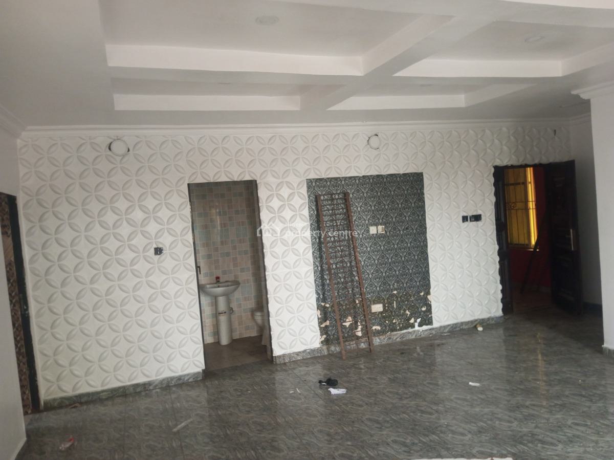Very Clean and Massive 2 Bedroom Upstairs in a Secured Estate, Badore, Ajah, Lagos, Flat / Apartment for Rent