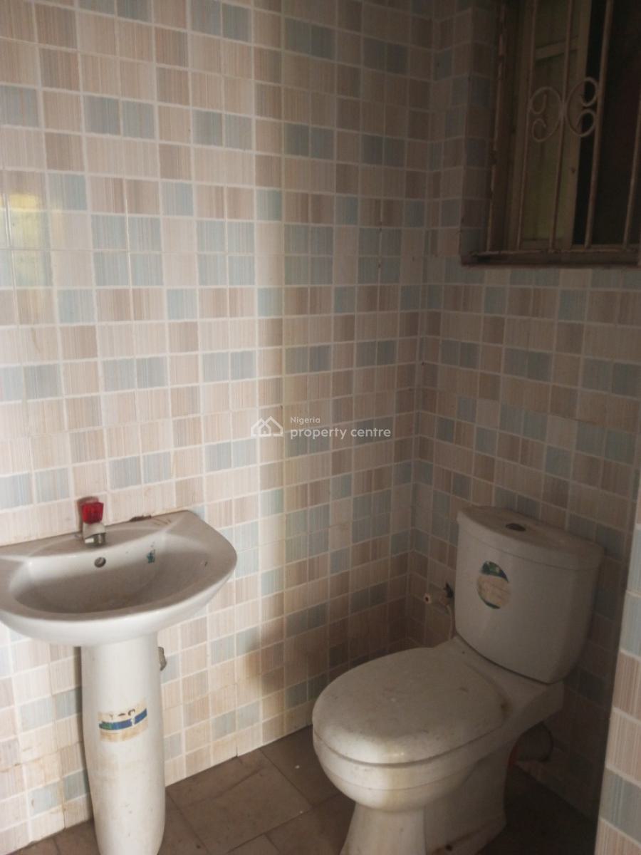 Very Clean and Massive 2 Bedroom Upstairs in a Secured Estate, Badore, Ajah, Lagos, Flat / Apartment for Rent