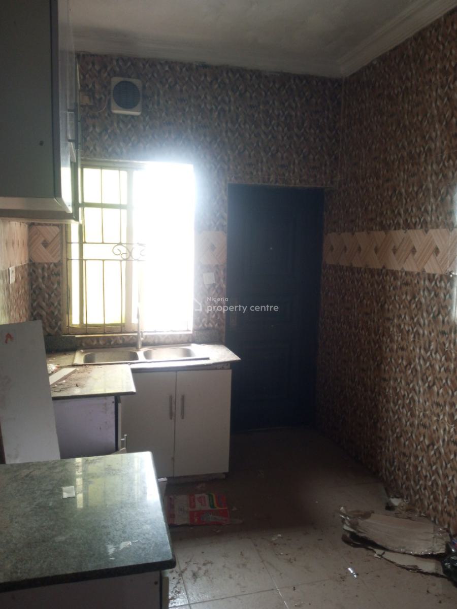 Very Clean and Massive 2 Bedroom Upstairs in a Secured Estate, Badore, Ajah, Lagos, Flat / Apartment for Rent