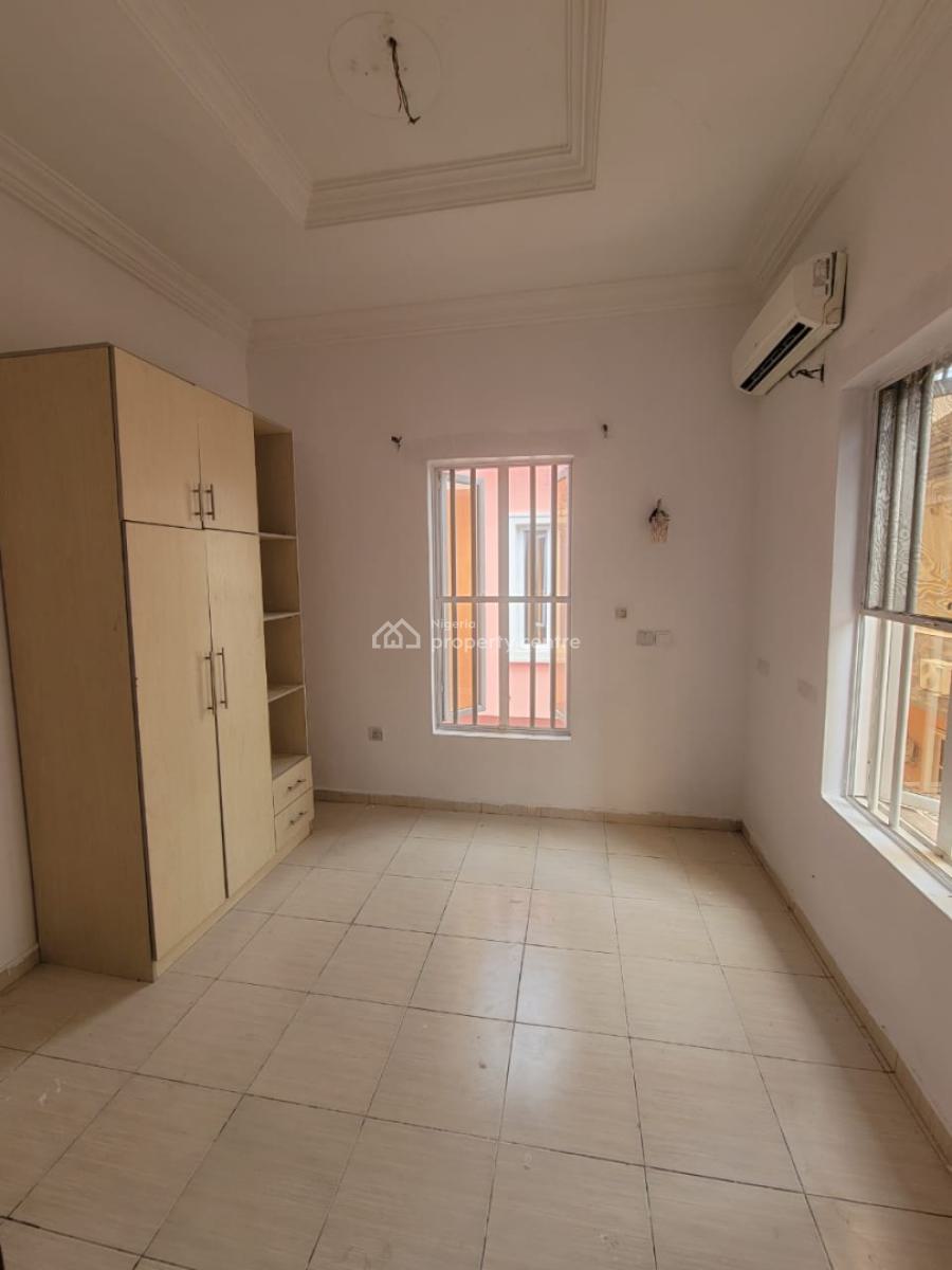 Massive 1 Bedroom Mini Flat, Chevron Drive, Lekki, Lagos, Mini Flat (room and Parlour) for Rent