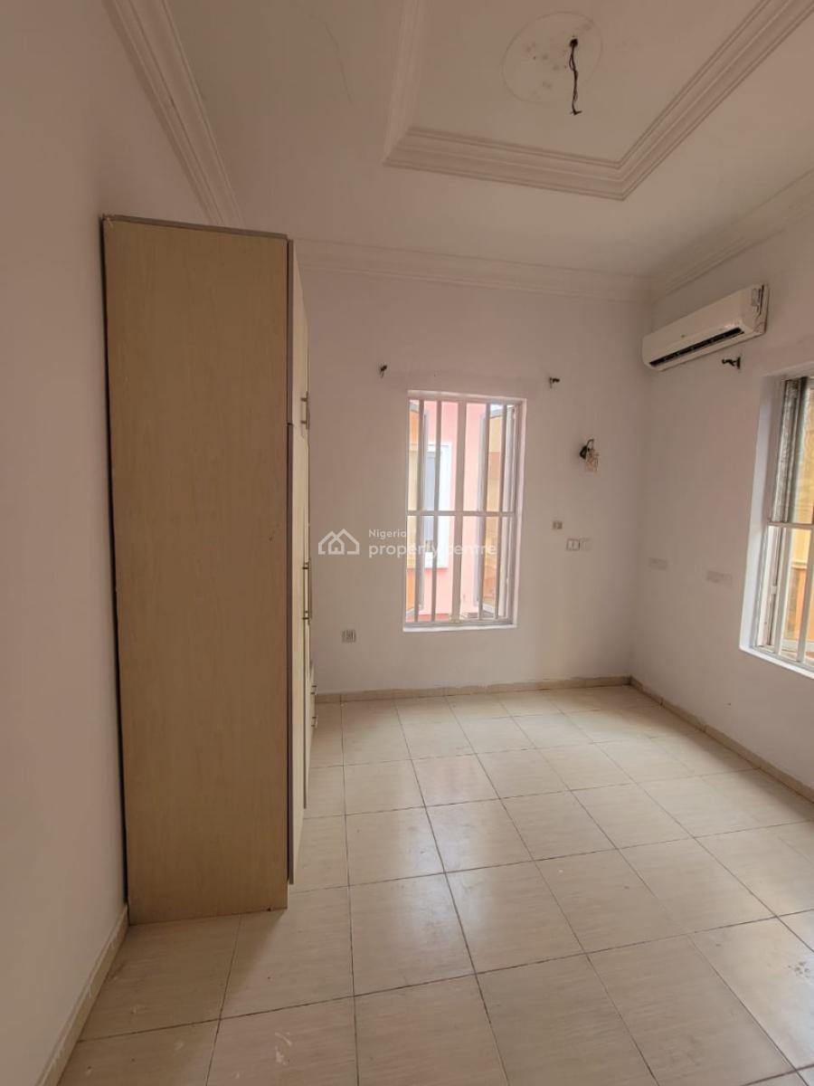 Massive 1 Bedroom Mini Flat, Chevron Drive, Lekki, Lagos, Mini Flat (room and Parlour) for Rent