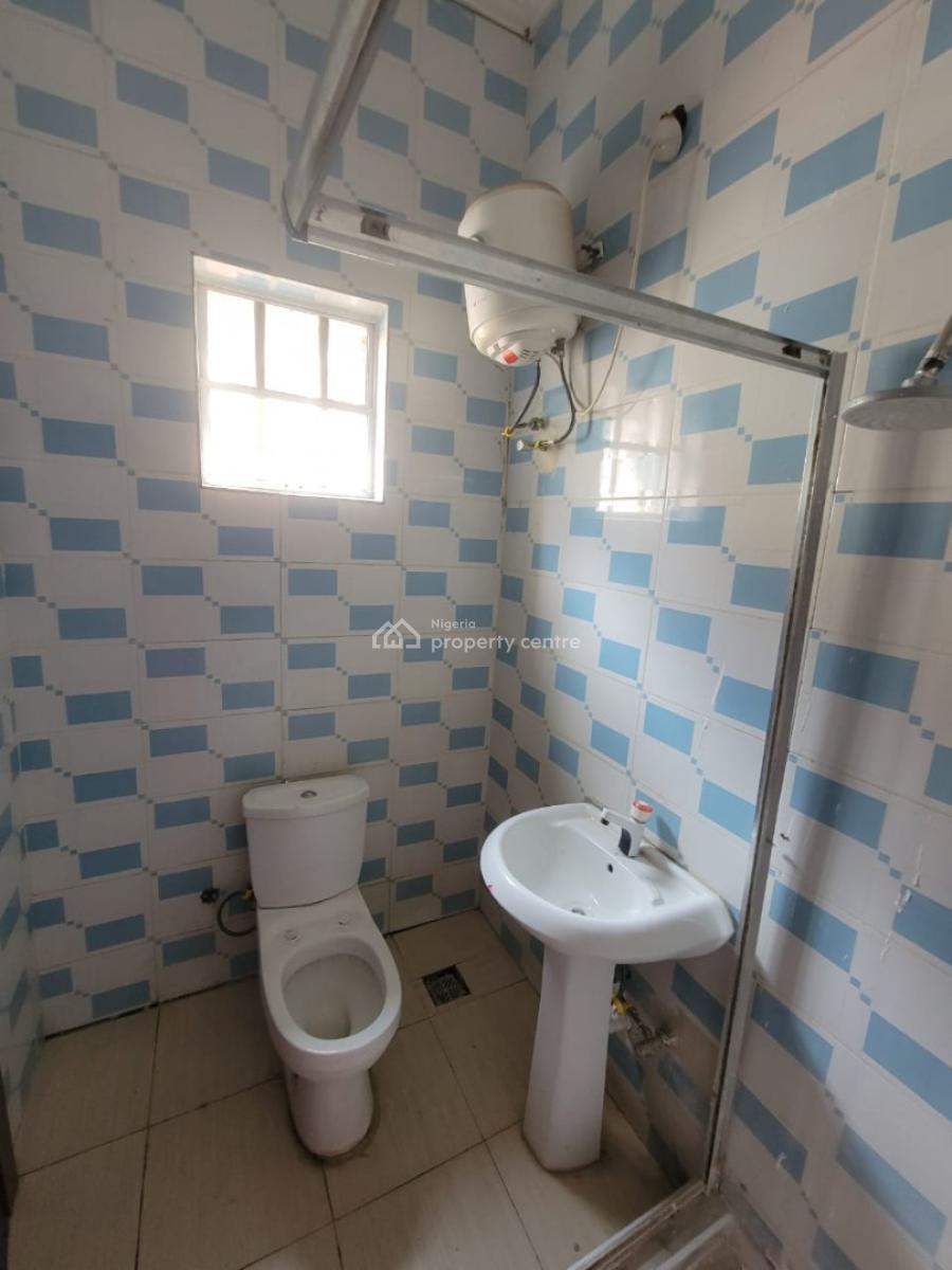 Massive 1 Bedroom Mini Flat, Chevron Drive, Lekki, Lagos, Mini Flat (room and Parlour) for Rent