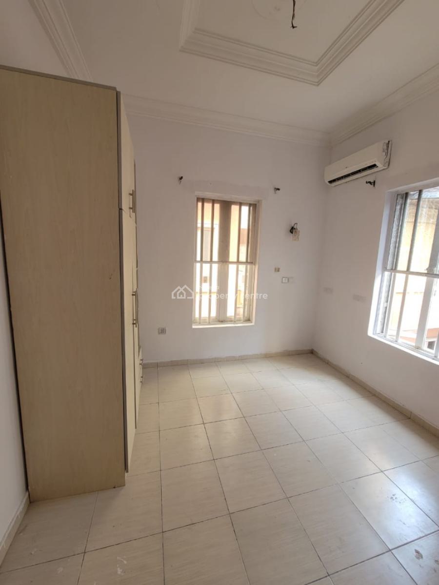Massive 1 Bedroom Mini Flat, Chevron Drive, Lekki, Lagos, Mini Flat (room and Parlour) for Rent