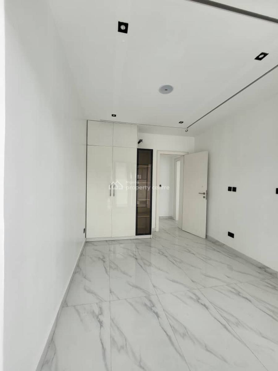 Brand New Luxury 2 Bedroom Apartment with Pool and Gym, Lekki Phase 1, Lekki, Lagos, Flat / Apartment for Sale