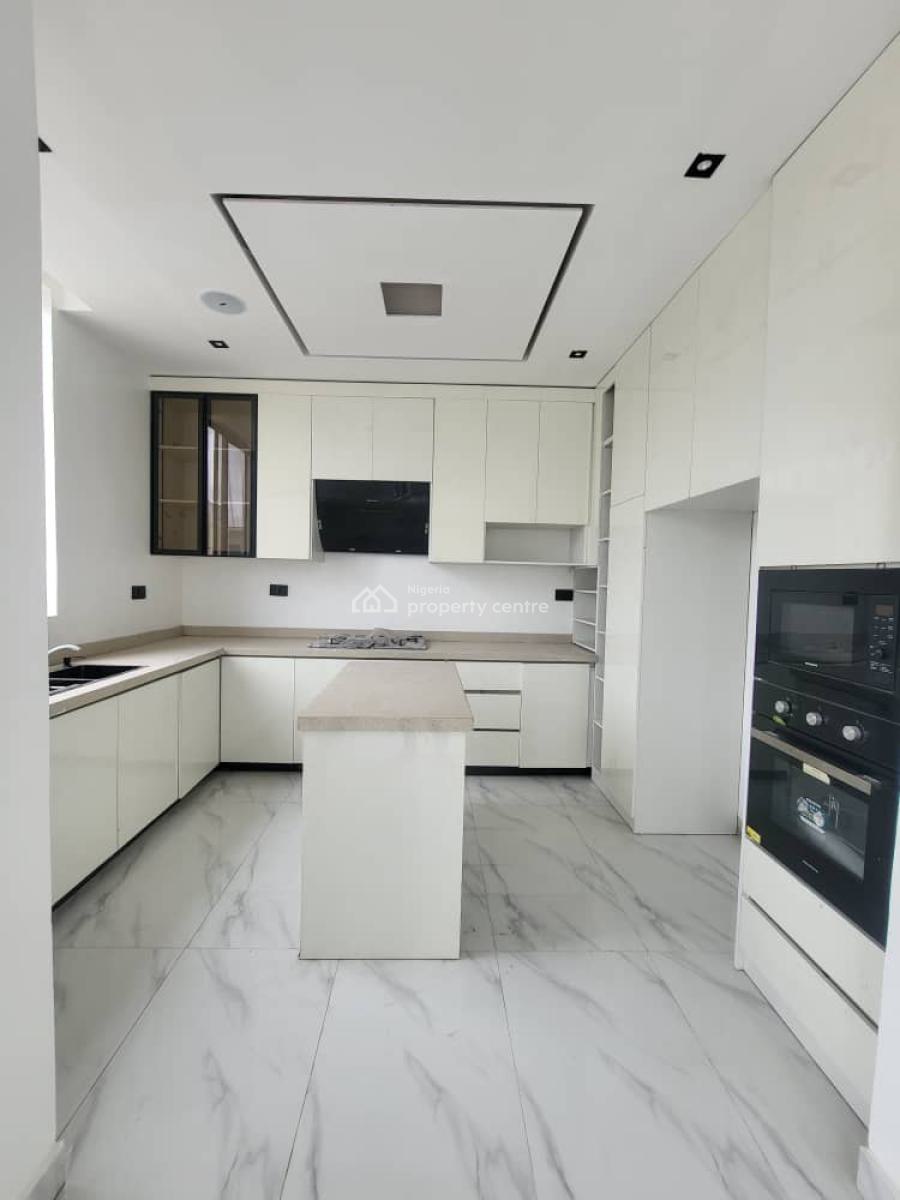 Brand New Luxury 2 Bedroom Apartment with Pool and Gym, Lekki Phase 1, Lekki, Lagos, Flat / Apartment for Sale