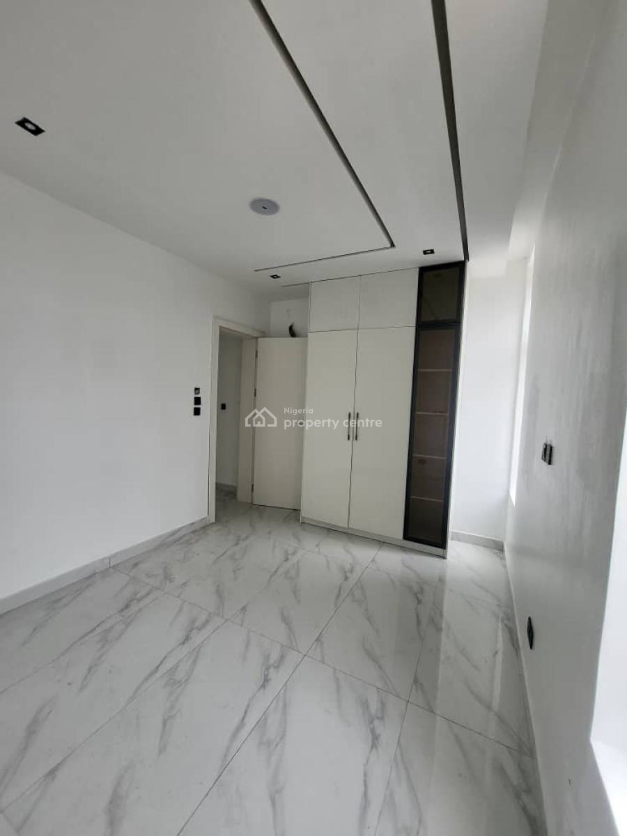 Brand New Luxury 2 Bedroom Apartment with Pool and Gym, Lekki Phase 1, Lekki, Lagos, Flat / Apartment for Sale