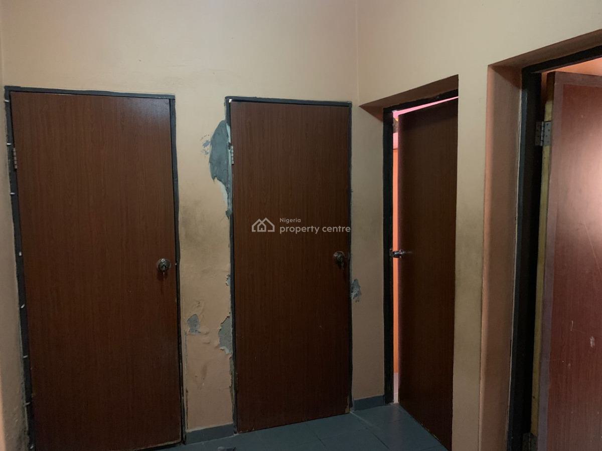 3-bedrooms Flat with Good Finishing., Goodluck Jonathan Estate, Idimu, Lagos, Flat / Apartment for Sale