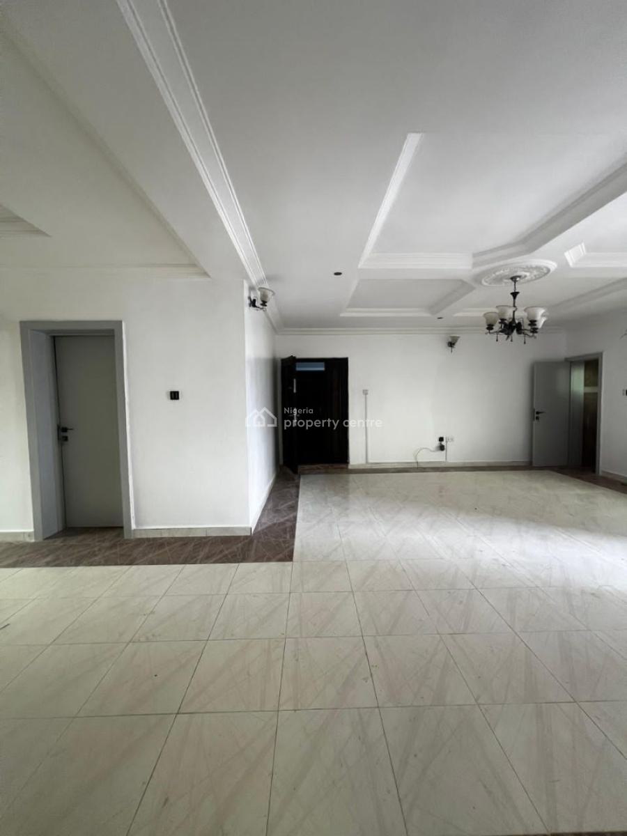 Exotic 3 Bedroom Flat, Upstairs in a Beautiful Estate, Lekki, Lagos, Flat / Apartment for Rent