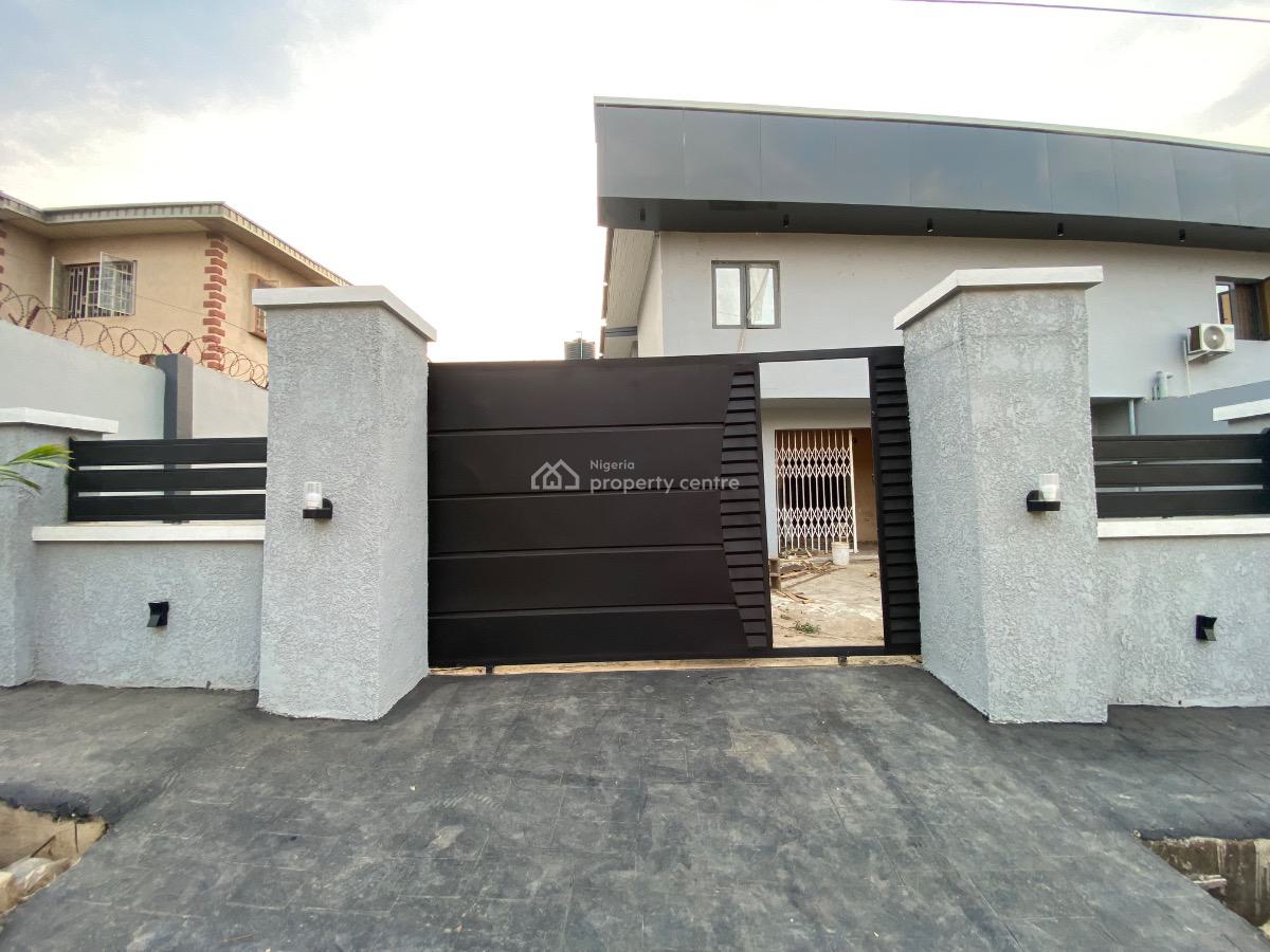 5 Bedroom Duplex with 2-room Bq, Ikolaba Estate, New Bodija, Ibadan, Oyo, Semi-detached Duplex for Sale