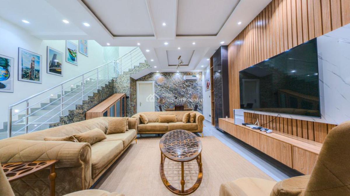 Luxury 4 Bedroom Apartment, Lekki Phase 1, Lekki, Lagos, Flat / Apartment Short Let