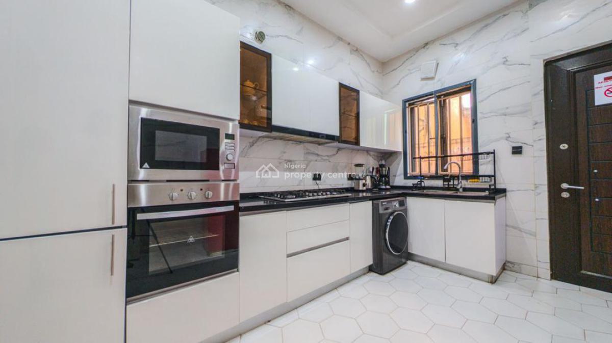 Luxury 4 Bedroom Apartment, Lekki Phase 1, Lekki, Lagos, Flat / Apartment Short Let