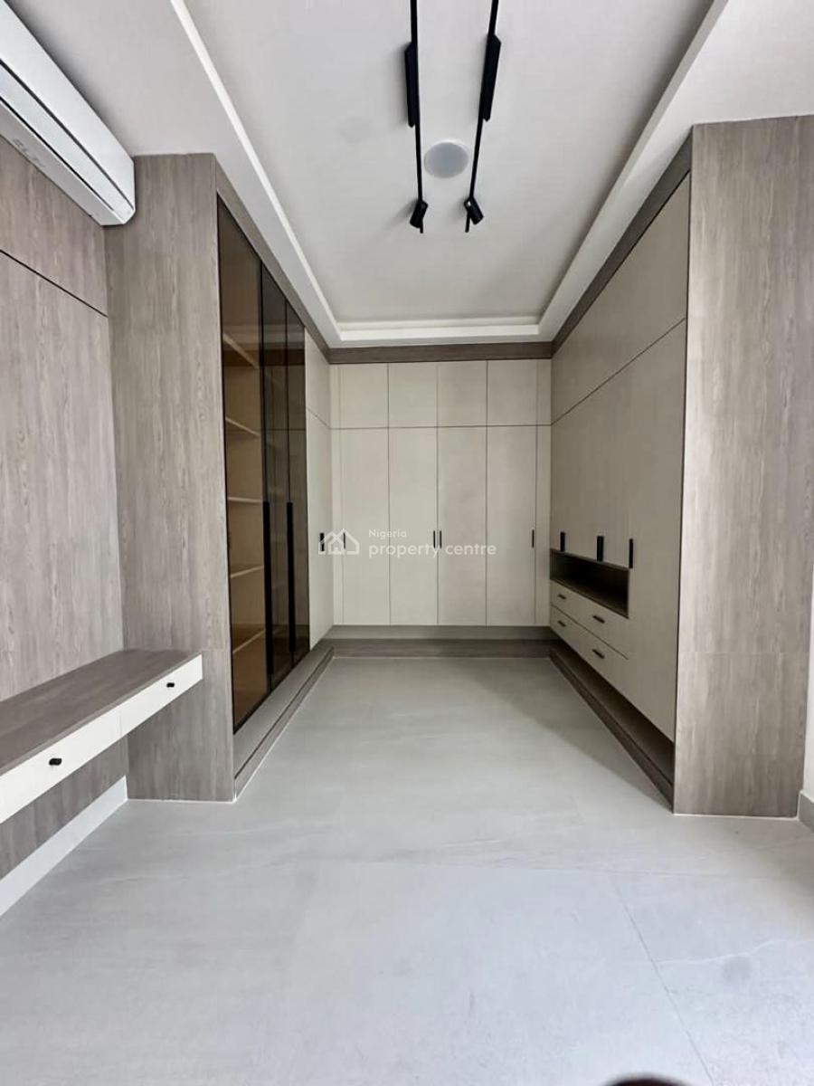 Exquisite Luxurious Spacious 3 Bedroom Apartment with Pool and Gym, Banana Island, Ikoyi, Lagos, Flat / Apartment for Sale