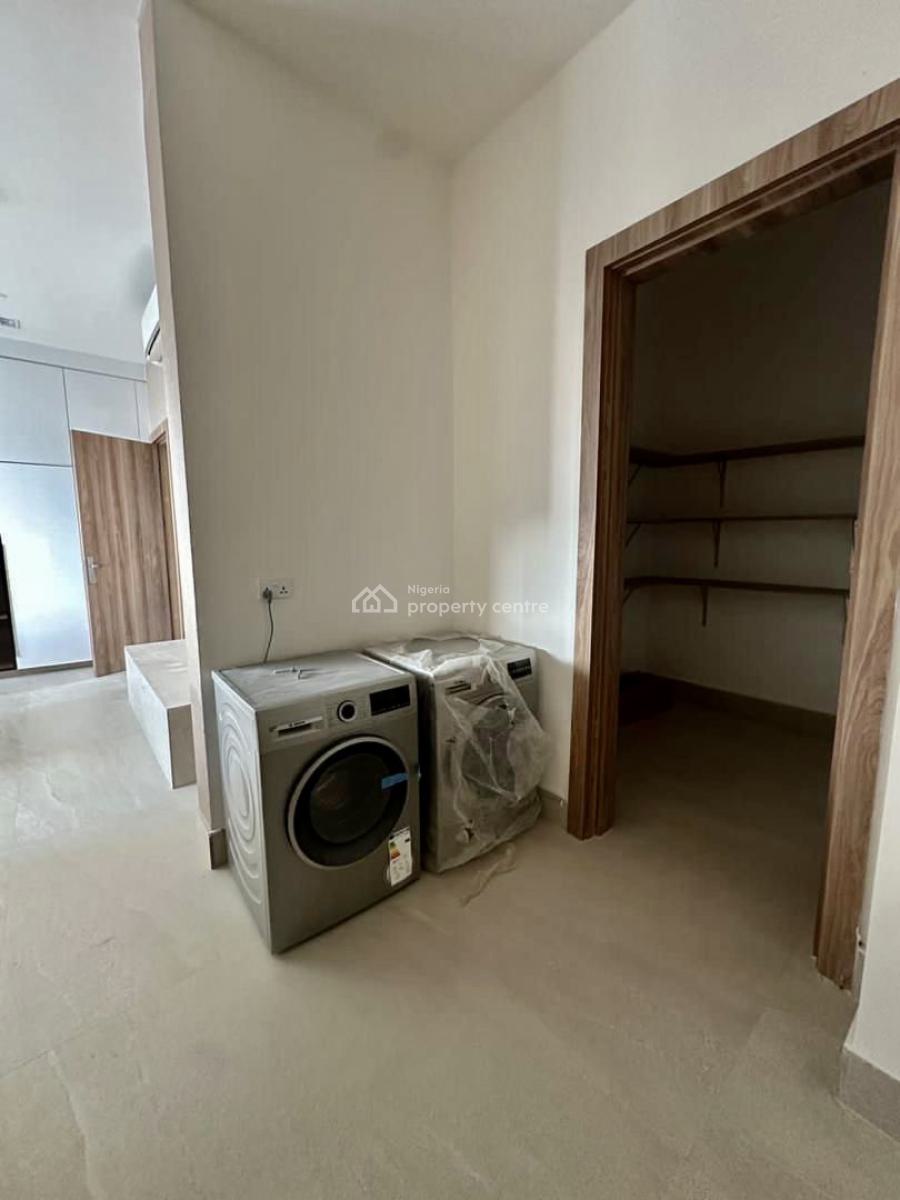 Exquisite Luxurious Spacious 3 Bedroom Apartment with Pool and Gym, Banana Island, Ikoyi, Lagos, Flat / Apartment for Sale
